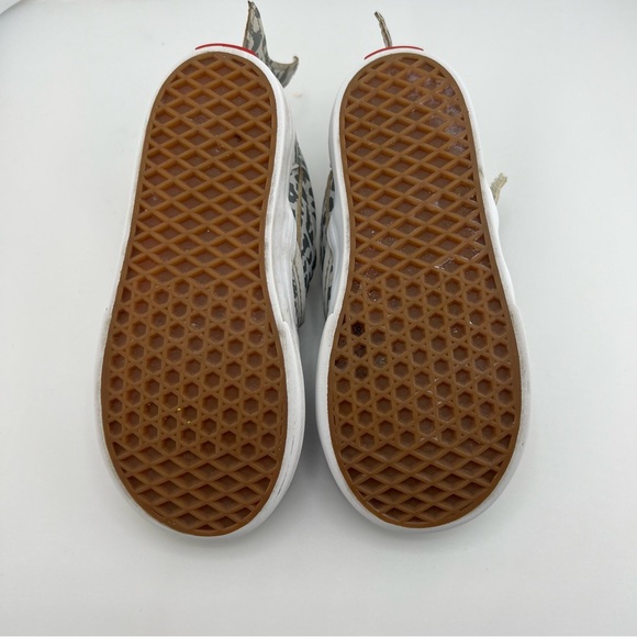 Vans Toddler Slip-On V (Shark) Leopard Shark Sneaker - Picture 9 of 10